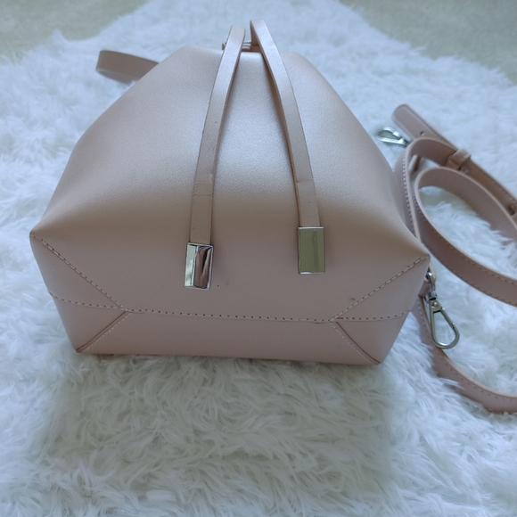 Forever 21 Bucket Bag - Picture 2 of 4
